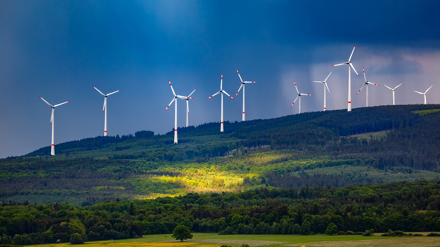 Role of Fiber Optics in Renewable Energy